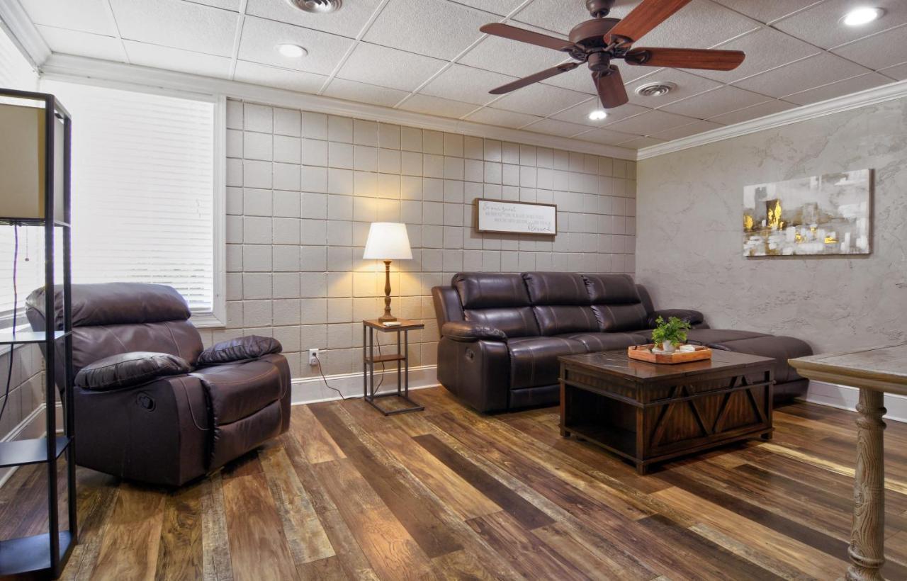 Comfortable Cottage On The Blue Mile - Close To Gsu! Стейтсбъро Екстериор снимка