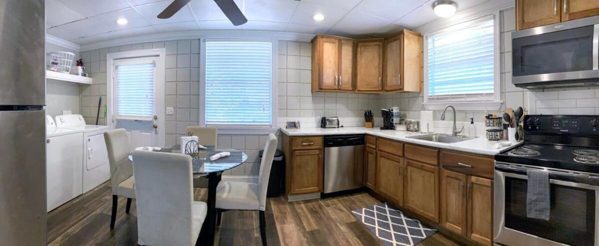 Comfortable Cottage On The Blue Mile - Close To Gsu! Стейтсбъро Екстериор снимка